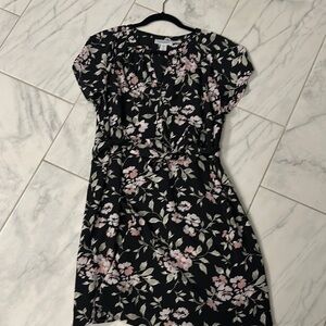 Like new Motherhood Maternity Floral Black Dress size medium